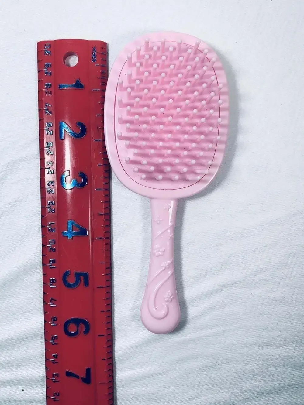 Disney’s Tangled Rapunzel’s Pink hair brush